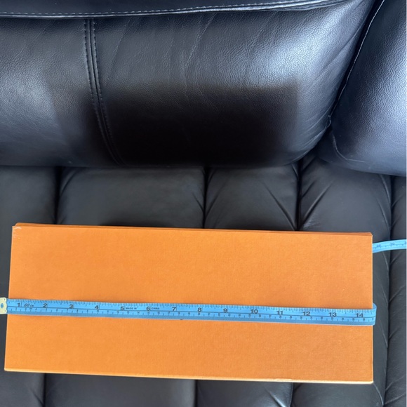 Louis Vuitton Signature Orange Box - Picture 12 of 14
